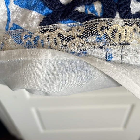 Lilly Pulitzer - Picture 4 of 7